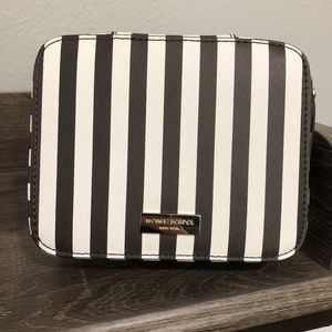 NWT Henri Bendel Stripe Travel Jewelry Case
